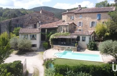 House 4 rooms of 251 m² in Anduze (30140)