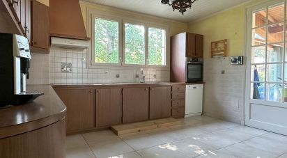 House 7 rooms of 215 m² in Breuil-Barret (85120)