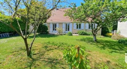 House 6 rooms of 140 m² in Puiseux-Pontoise (95650)