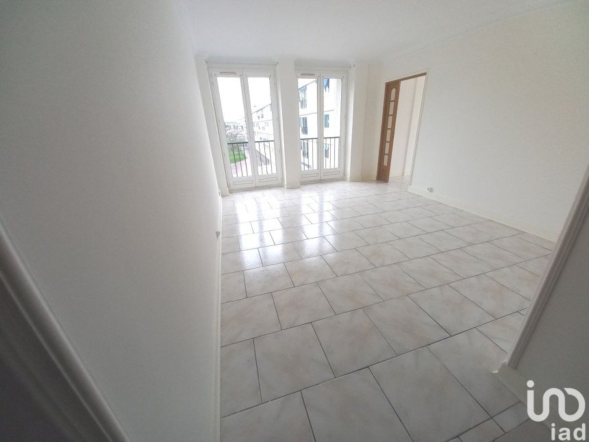 Appartement 3 pièces de 69 m² à Choisy-le-Roi (94600)