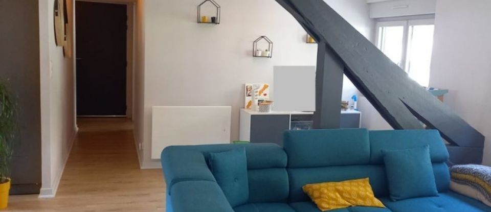 Appartement 4 pièces de 89 m² à Mont-Dore (63240)