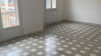 Appartement 3 pièces de 64 m² à Nîmes (30900)