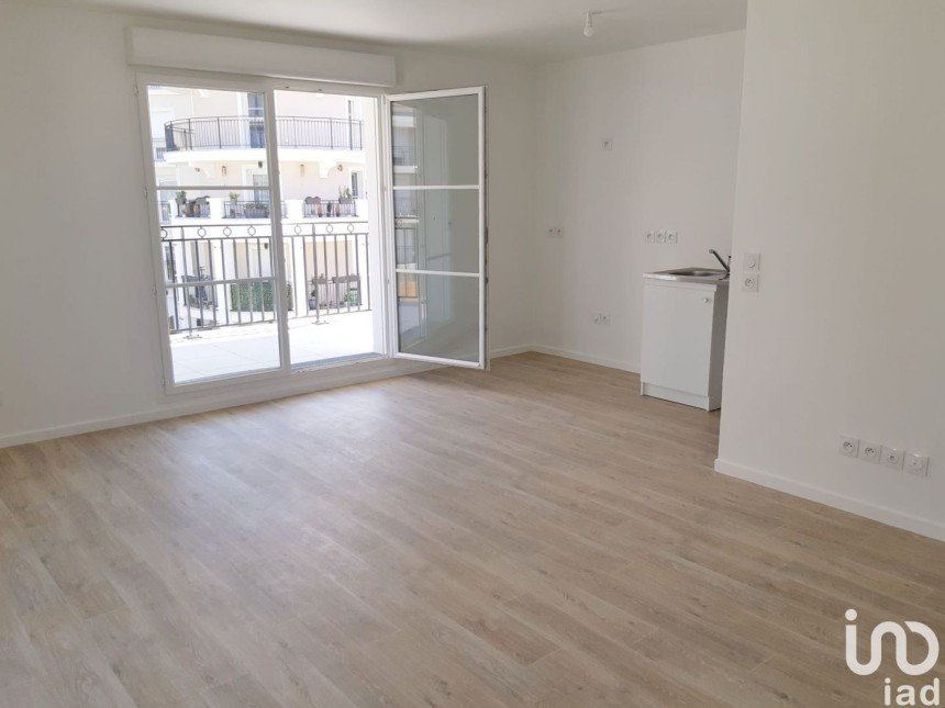 Appartement 4 pièces de 77 m² à Le Blanc-Mesnil (93150)
