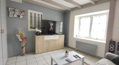House 6 rooms of 99 m² in Benon (17170)