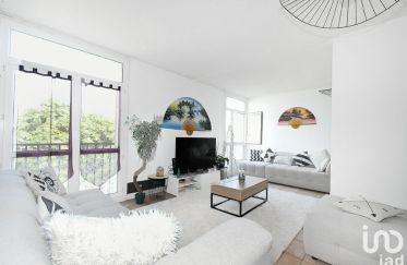 Appartement 4 pièces de 76 m² à Ris-Orangis (91130)