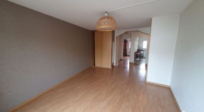 Apartment 2 rooms of 50 m² in Stains (93240)