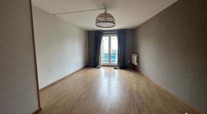 Apartment 2 rooms of 50 m² in Stains (93240)