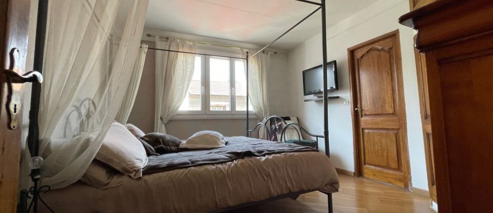 Appartement 4 pièces de 112 m² à Livry-Gargan (93190)