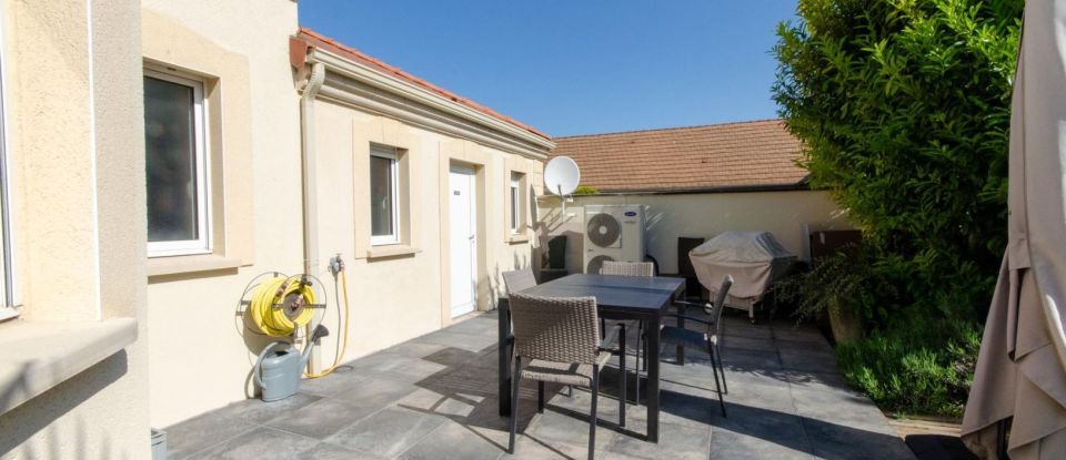 House 7 rooms of 189 m² in Mardeuil (51530)