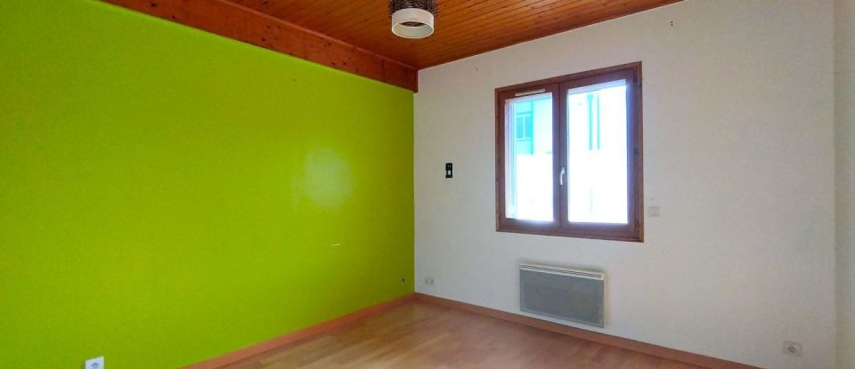 Apartment 3 rooms of 105 m² in Pontcharra (38530)