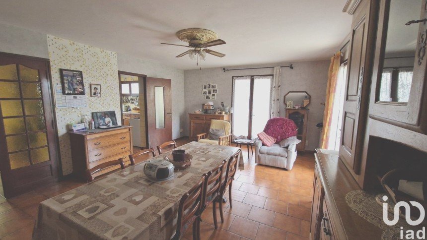 House 9 rooms of 166 m² in Alès (30100)