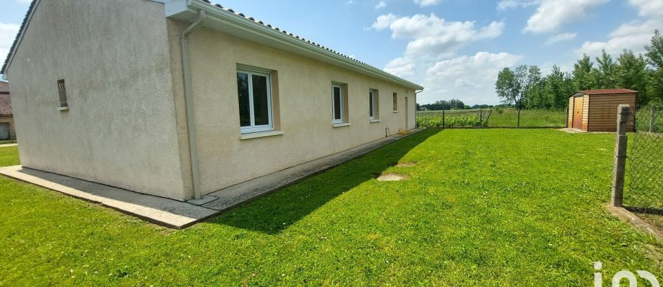 House 5 rooms of 108 m² in Saint-Pey-de-Castets (33350)
