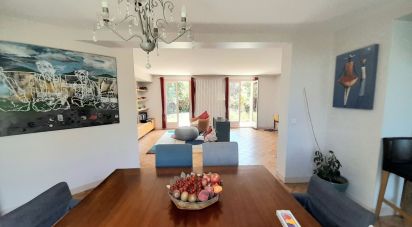 House 5 rooms of 172 m² in Morangis (91420)