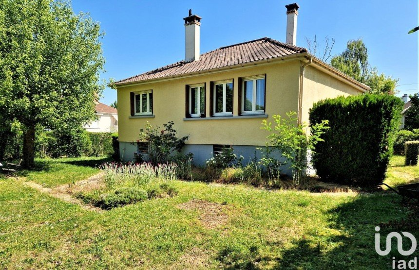 House 5 rooms of 83 m² in Saint-Vrain (91770)