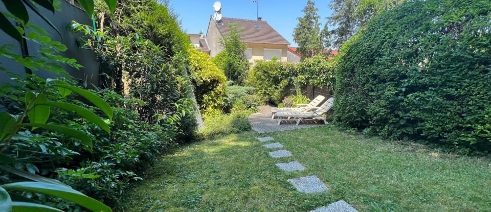 House 6 rooms of 150 m² in Romainville (93230)