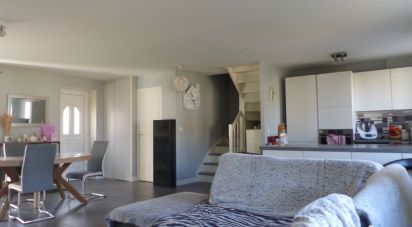 House 4 rooms of 85 m² in Mauchamps (91730)