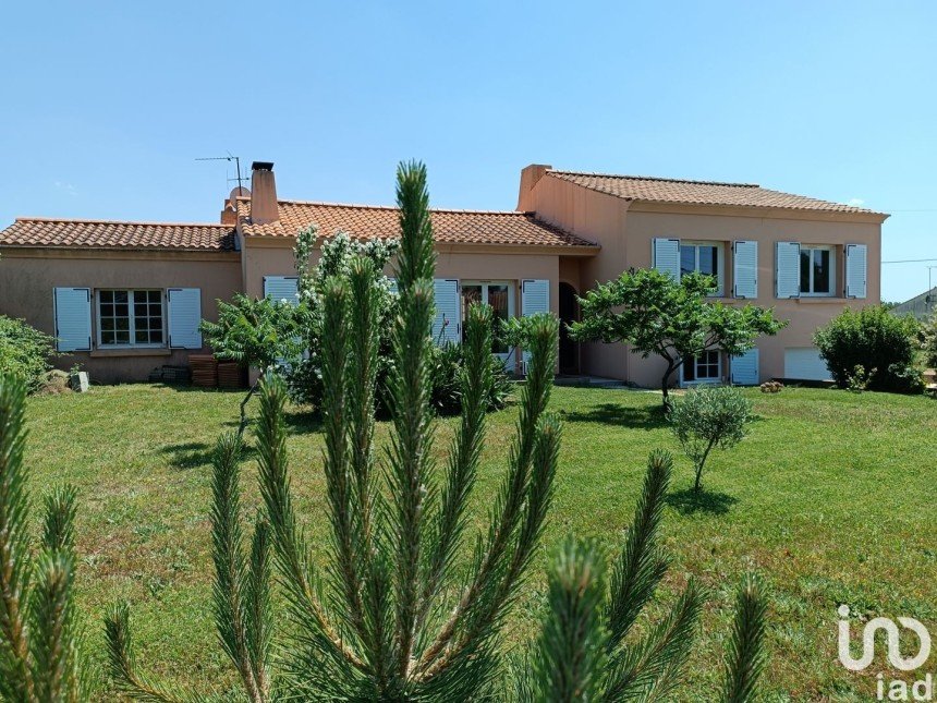 House 6 rooms of 146 m² in Vairé (85150)