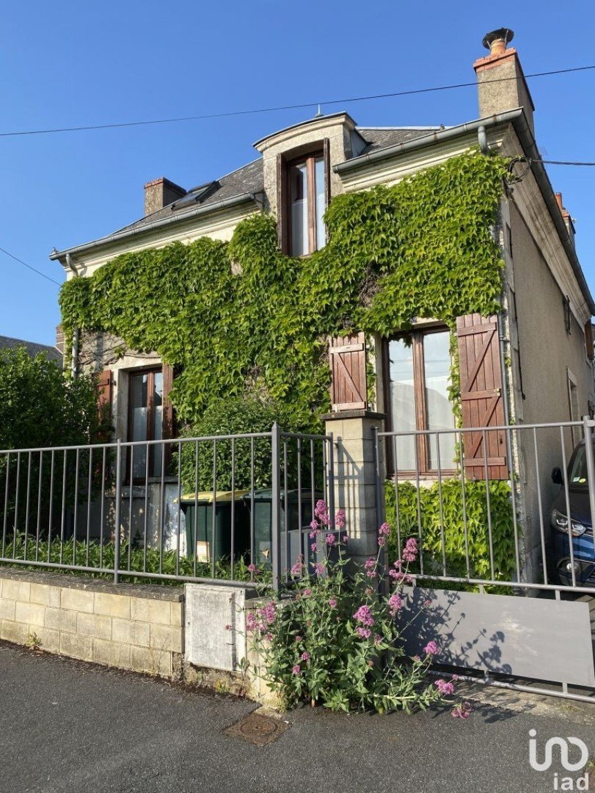 Maison 5 pièces de 137 m² à Bourges (18000)