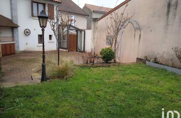 House 3 rooms of 100 m² in Secondigny (79130)
