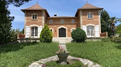 House 16 rooms of 450 m² in Montauban (82000)