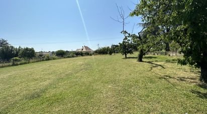 Land of 1,036 m² in Thouars (79100)