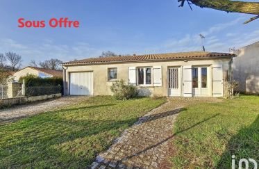 House 4 rooms of 74 m² in Port-des-Barques (17730)