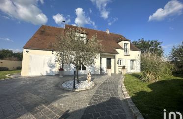House 6 rooms of 191 m² in Sivry-Courtry (77115)