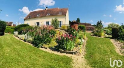 House 6 rooms of 176 m² in Villers-Saint-Barthélemy (60650)