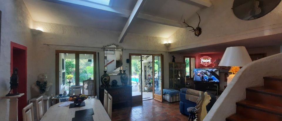 House 5 rooms of 113 m² in Vence (06140)
