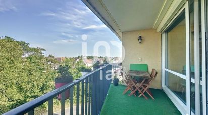 Apartment 3 rooms of 61 m² in Ballainvilliers (91160)