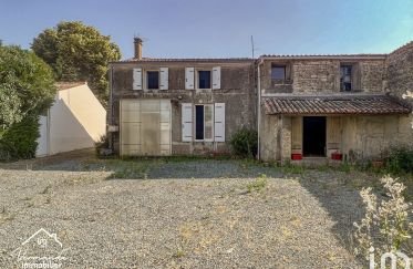 House 6 rooms of 170 m² in Saint-Pierre-d'Amilly (17700)