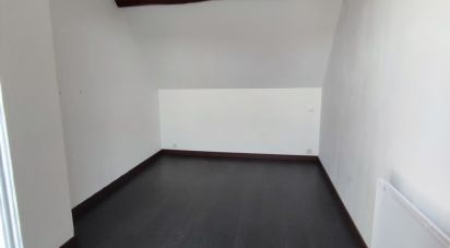 House 4 rooms of 96 m² in VOVES (28150)