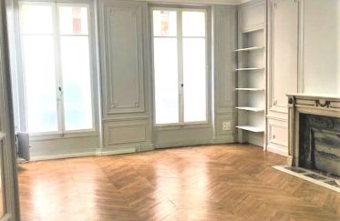 Bureaux de 180 m² à Paris (75017)