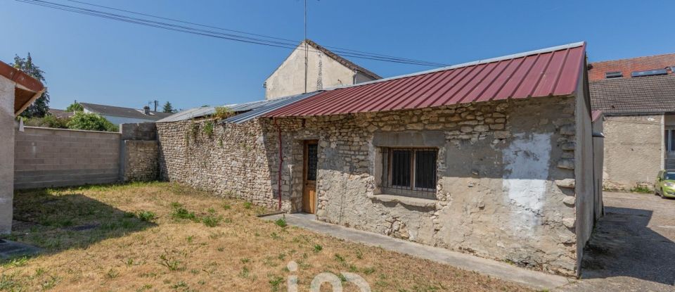 Building in Bouafle (78410) of 310 m²