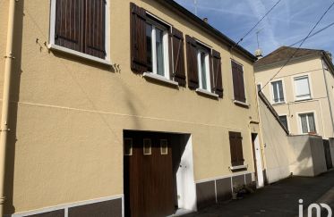 House 3 rooms of 70 m² in Montereau-Fault-Yonne (77130)
