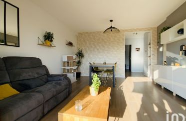 Apartment 4 rooms of 82 m² in Massy (91300)