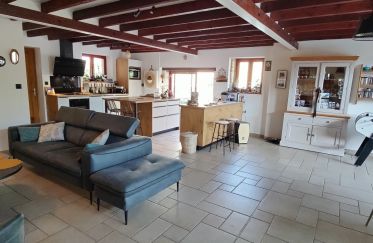 House 4 rooms of 138 m² in Amuré (79210)