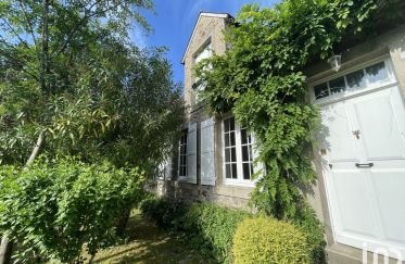 House 6 rooms of 160 m² in Nantes (44300)