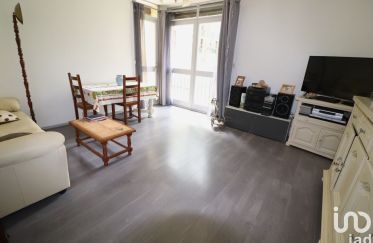 Apartment 3 rooms of 63 m² in Avon (77210)