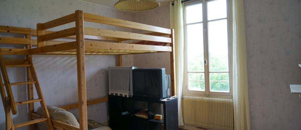 House 3 rooms of 70 m² in Luzy (58170)