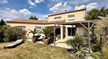 House 5 rooms of 155 m² in Saint-Colomban (44310)
