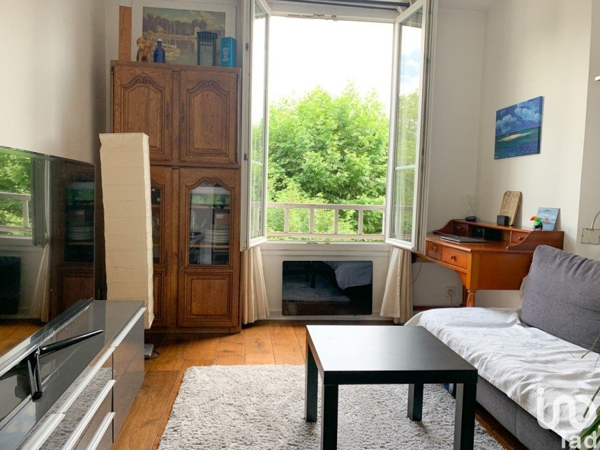 Apartment 2 rooms of 43 m² in Saint-Cloud (92210)