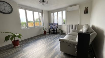 House 4 rooms of 98 m² in Ribaute-les-Tavernes (30720)