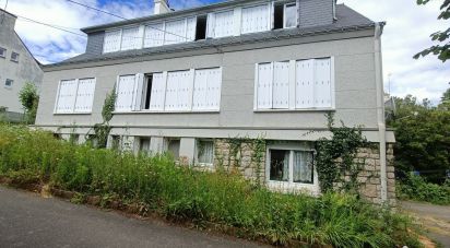House 9 rooms of 195 m² in Pontivy (56300)