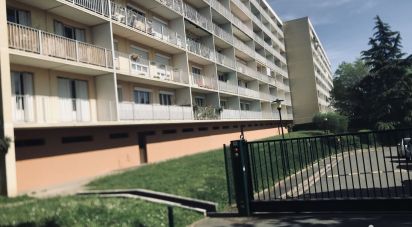 Apartment 1 room of 33 m² in Neuville-sur-Saône (69250)