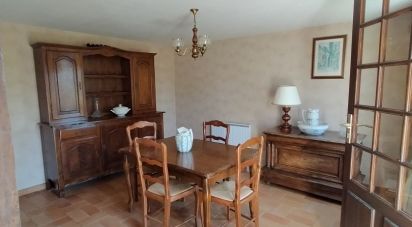 House 6 rooms of 115 m² in La Saussaye (27370)