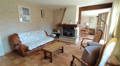 House 6 rooms of 115 m² in La Saussaye (27370)