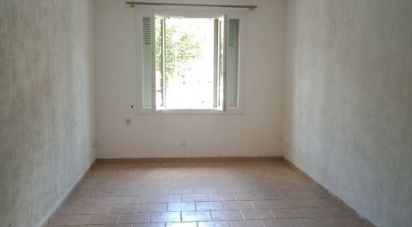 Apartment 3 rooms of 74 m² in Roquevaire (13360)