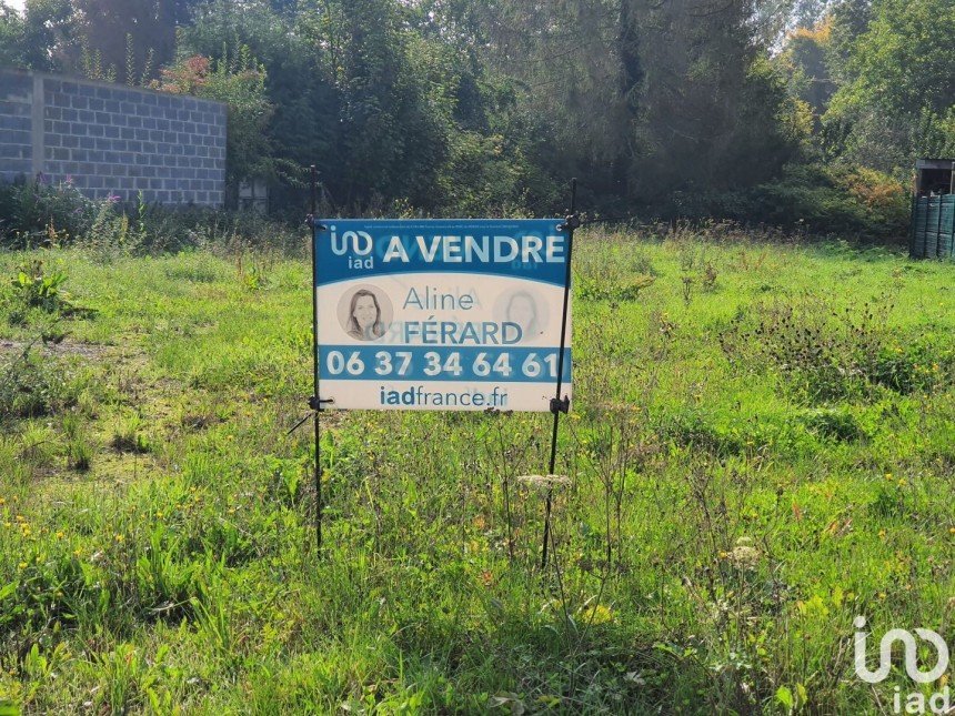 Land of 1,007 m² in Domart-en-Ponthieu (80620)