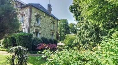 House 7 rooms of 211 m² in Château-Renard (45220)